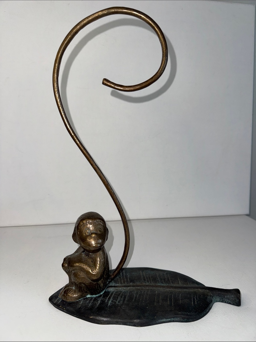 Vintage Brass Monkey Banana Holder Leaf Fruit Stand